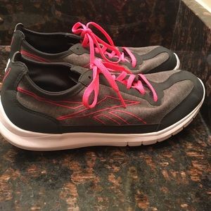 Reebok memory foam gym shoes